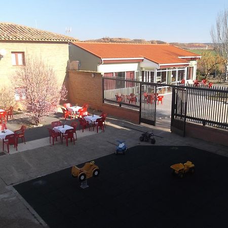 Albergue Cetina Buitenkant foto