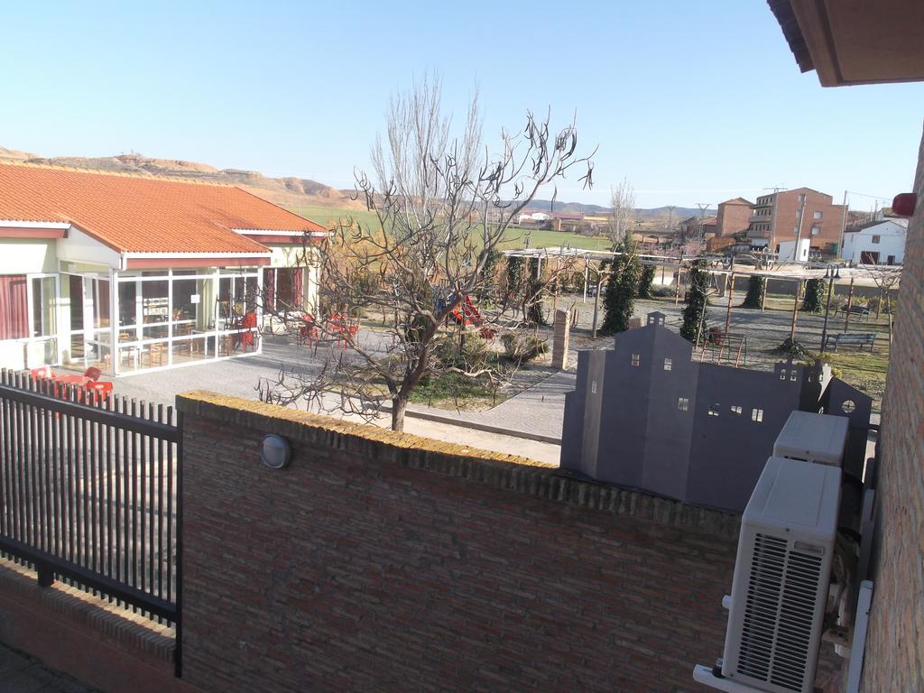 Albergue Cetina Buitenkant foto